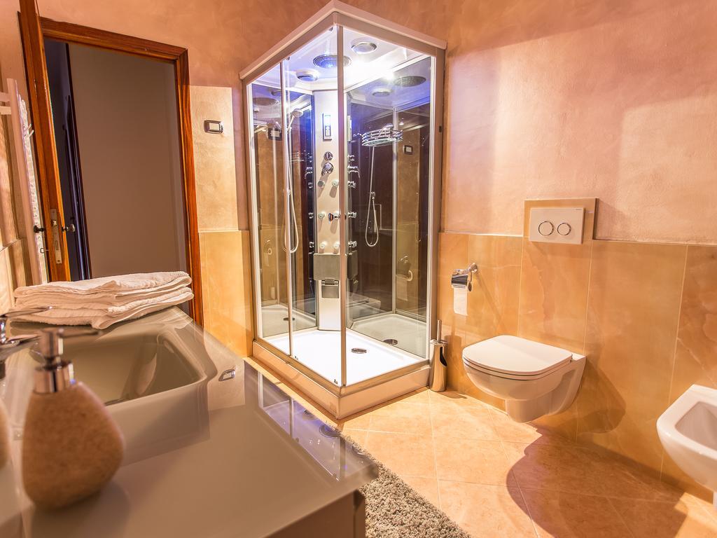 Lm House Apartment Lonato Room photo