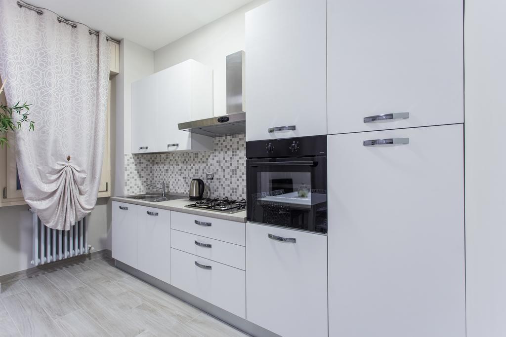 Lm House Apartment Lonato Exterior photo