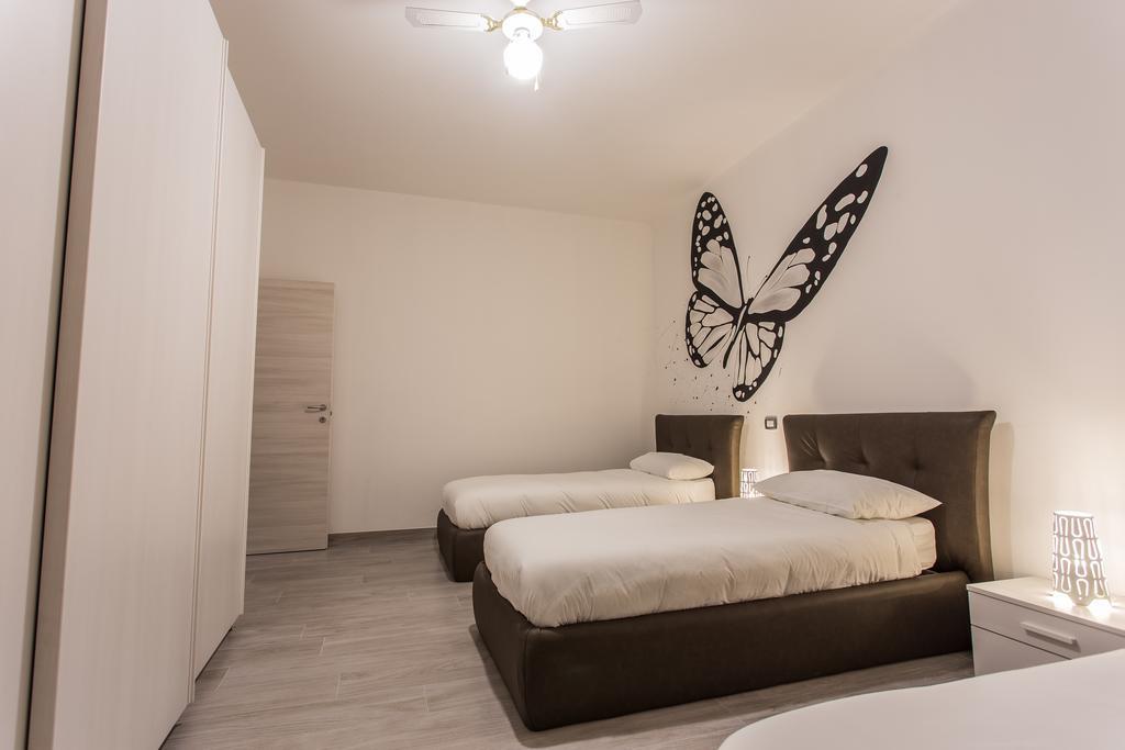 Lm House Apartment Lonato Exterior photo